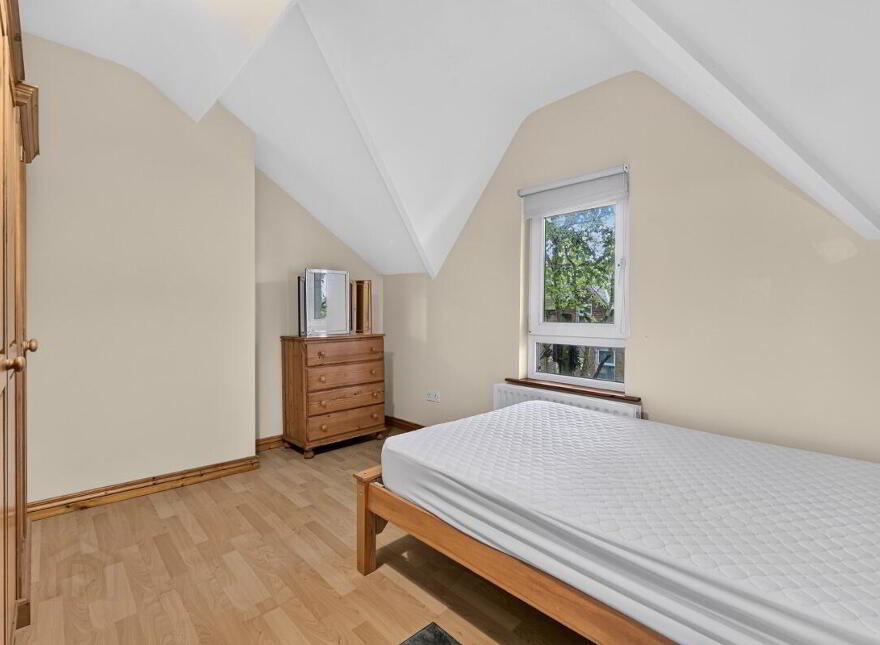 6 Collingwood Avenue, Belfast, BT7 1QT