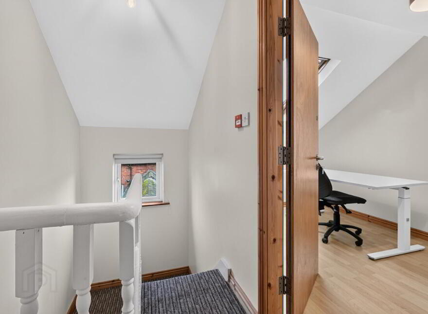 6 Collingwood Avenue, Belfast, BT7 1QT