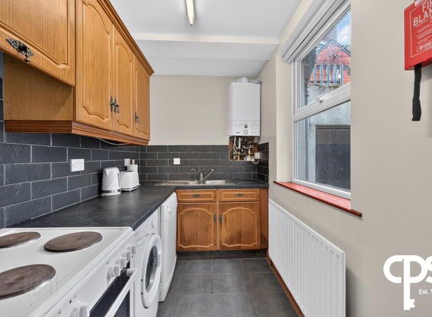6 Collingwood Avenue, Belfast, BT7 1QT