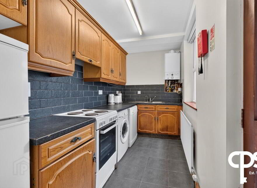 6 Collingwood Avenue, Belfast, BT7 1QT