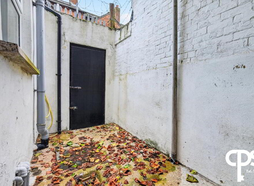 6 Collingwood Avenue, Belfast, BT7 1QT