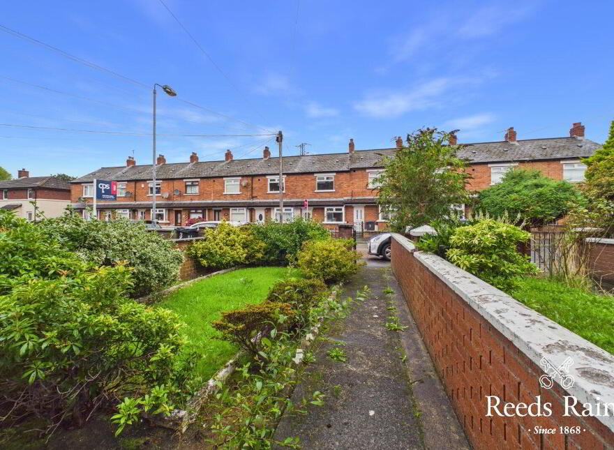 32 Bloomfield Parade, Belfast, BT5 5AS