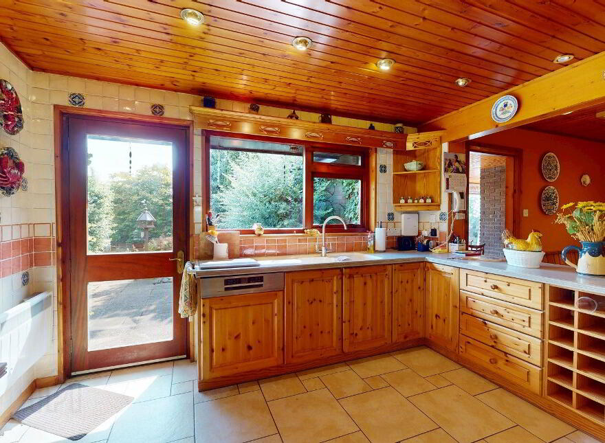 5 Heathfield, Culmore Road, Derry-Londonderry, BT48 8JD