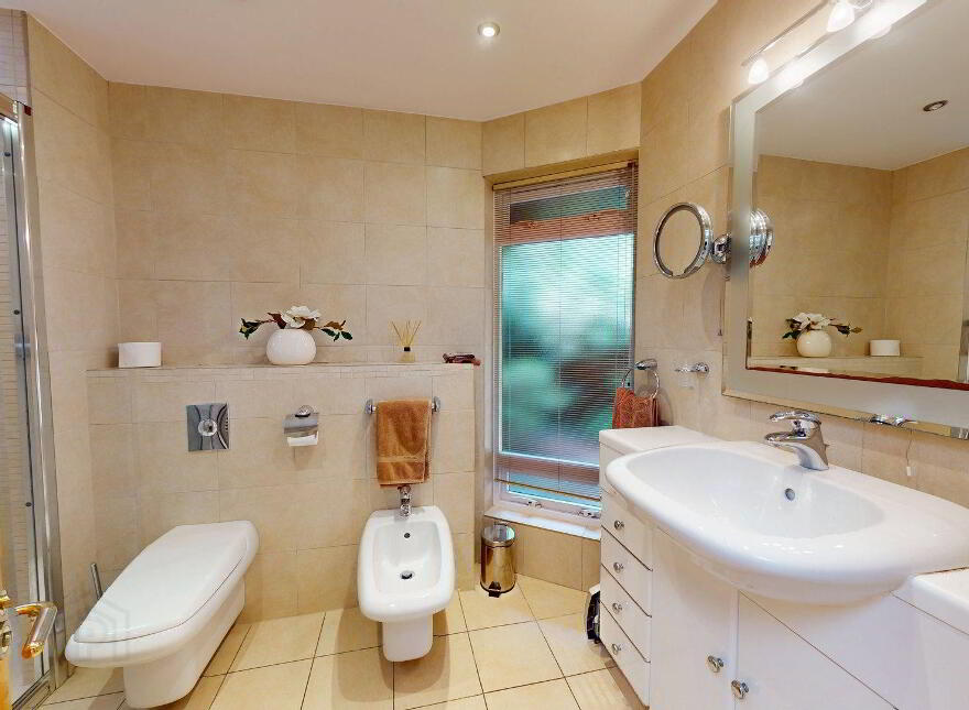 5 Heathfield, Culmore Road, Derry-Londonderry, BT48 8JD
