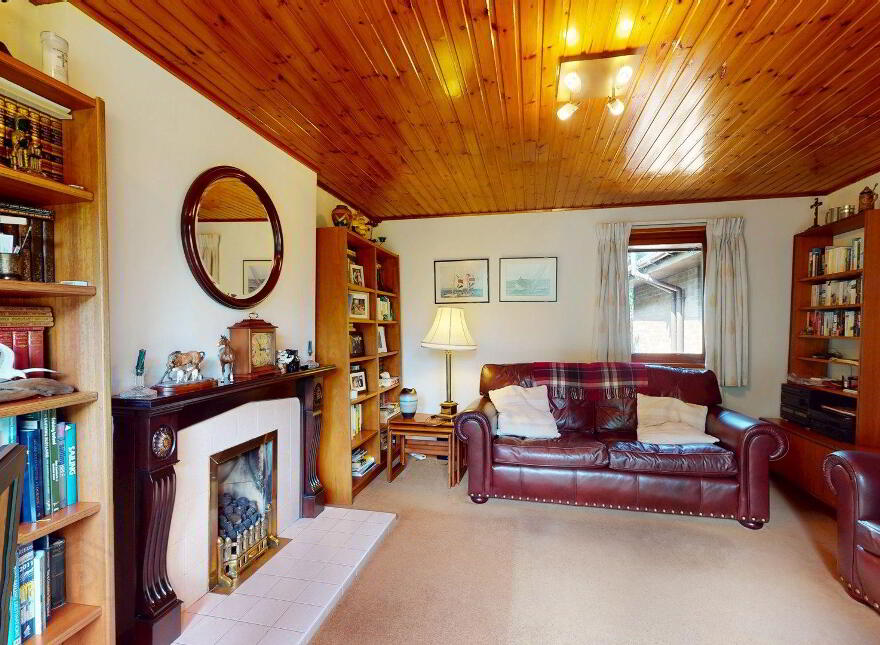 5 Heathfield, Culmore Road, Derry-Londonderry, BT48 8JD