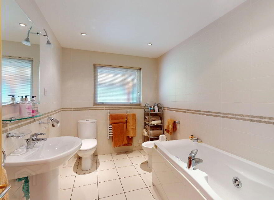5 Heathfield, Culmore Road, Derry-Londonderry, BT48 8JD