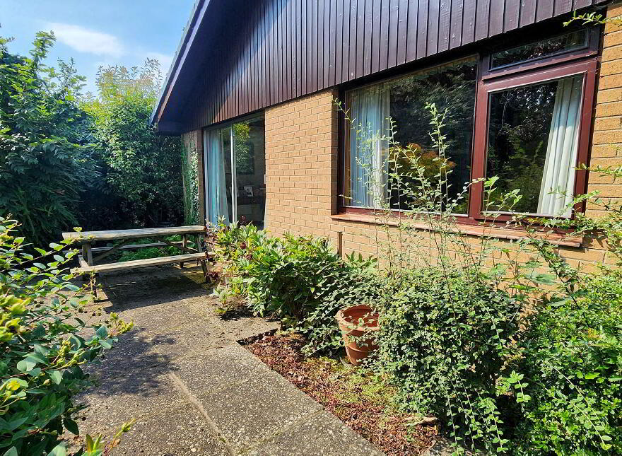 5 Heathfield, Culmore Road, Derry-Londonderry, BT48 8JD
