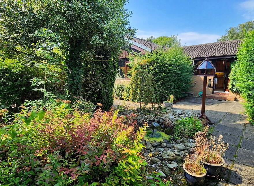 5 Heathfield, Culmore Road, Derry-Londonderry, BT48 8JD
