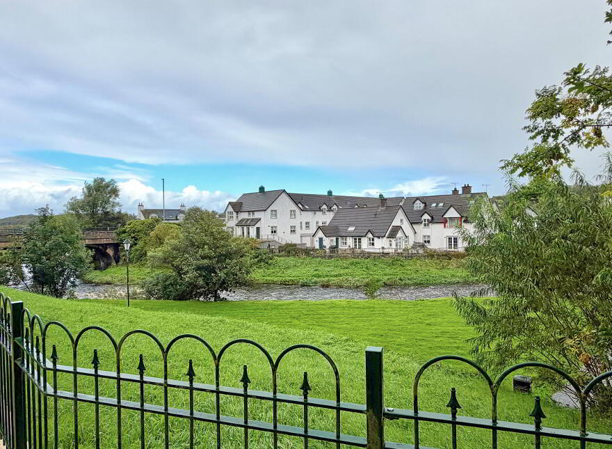 15 Ritchies Wood, Bushmills, BT57 8WD