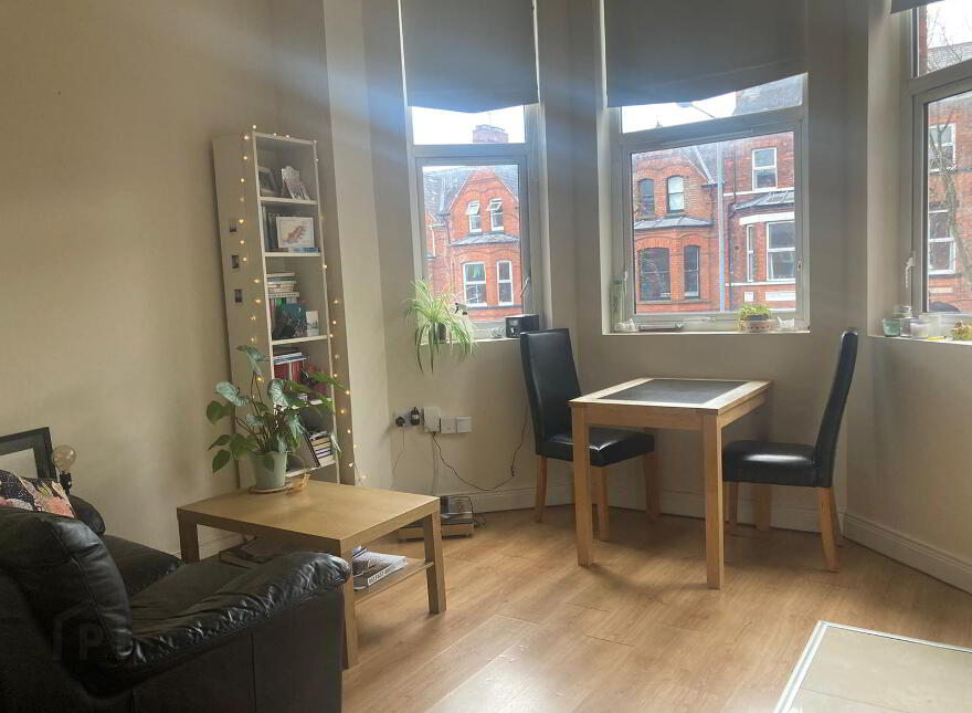 80 Eglantine Avenue, Belfast, BT9 6EU