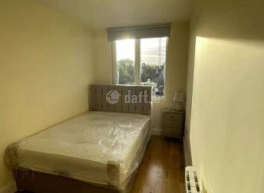 Wexford Street, Dublin 2, D02E271
