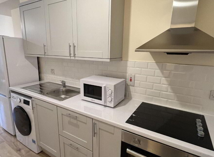 Wexford Street, Dublin 2, D02E271