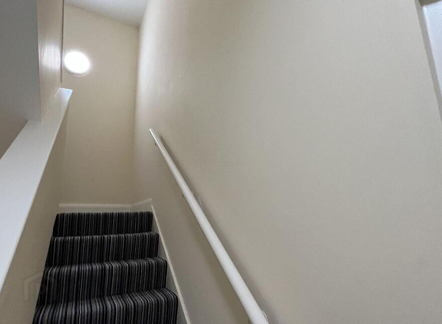 Wexford Street, Dublin 2, D02E271
