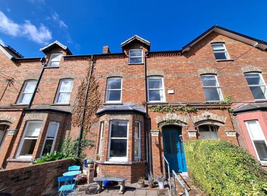 7 Roseneath Villas, Military Road, St. Lukes, T23TD0H