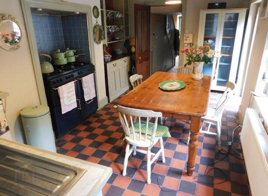 7 Roseneath Villas, Military Road, St. Lukes, T23TD0H