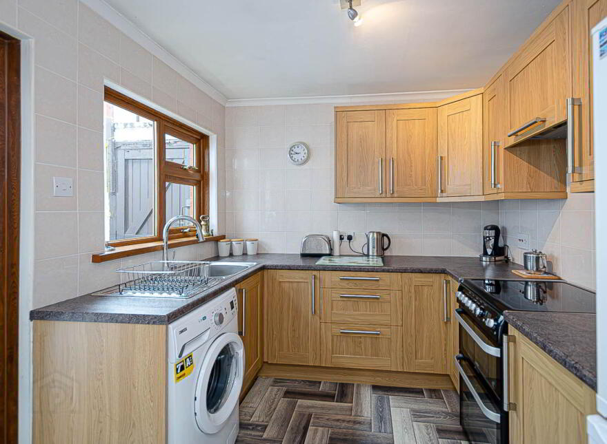 7 Florida Drive, Ravenhill, Belfast, BT6 8EX