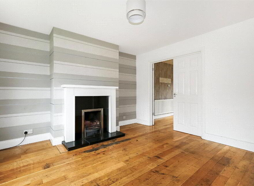 2 Rosewood Glen, Lisburn, BT28 2FH