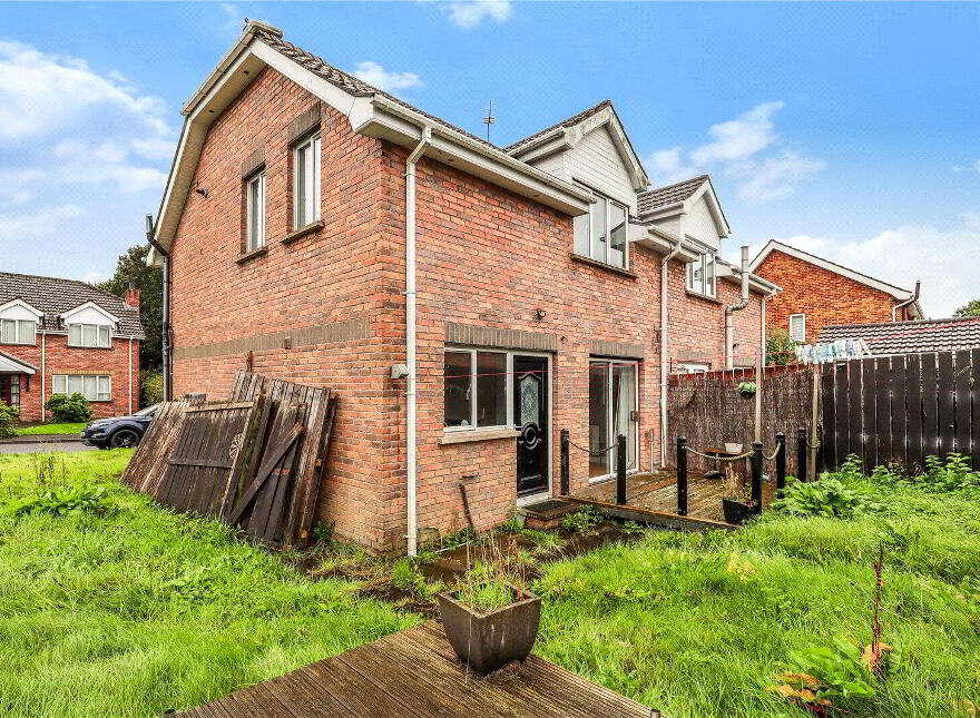2 Rosewood Glen, Lisburn, BT28 2FH