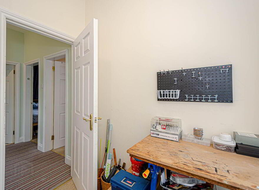 421 Cregagh Road, Belfast, BT6 0LF