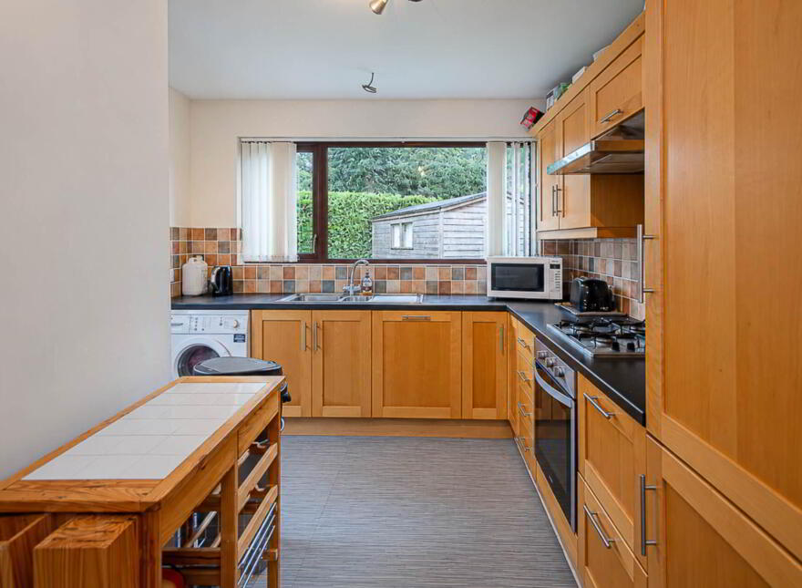 421 Cregagh Road, Belfast, BT6 0LF