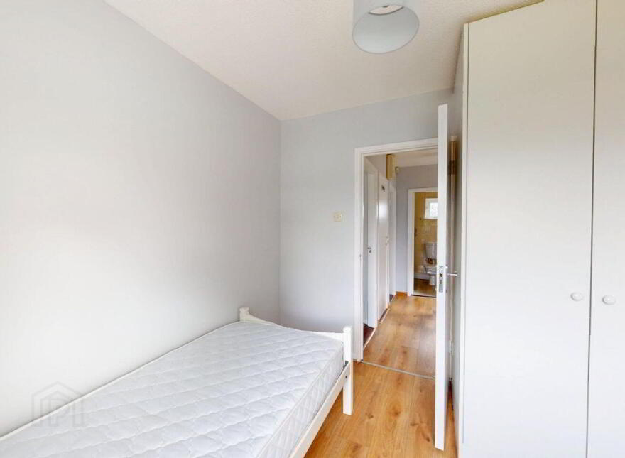15 Bayview Drive, Wexford Town, Y35K0W7