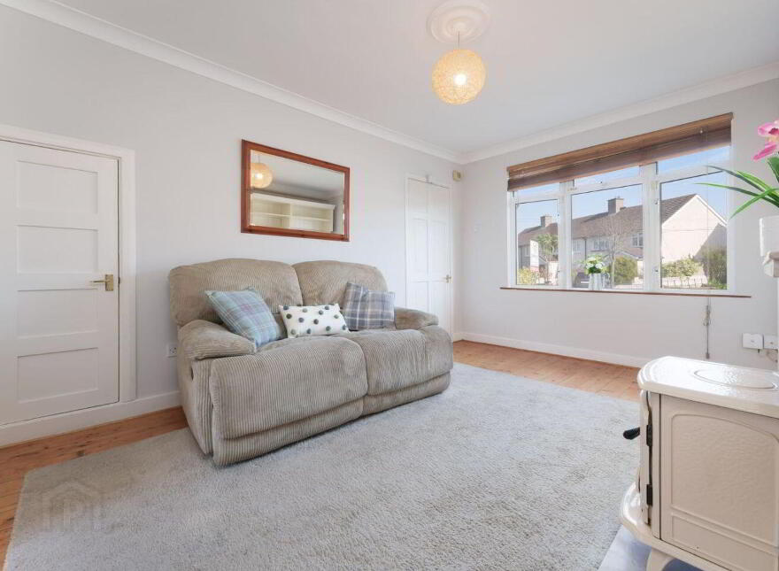 98 Loreto Avenue, Rathfarnham, Dublin 14, D14K8N9