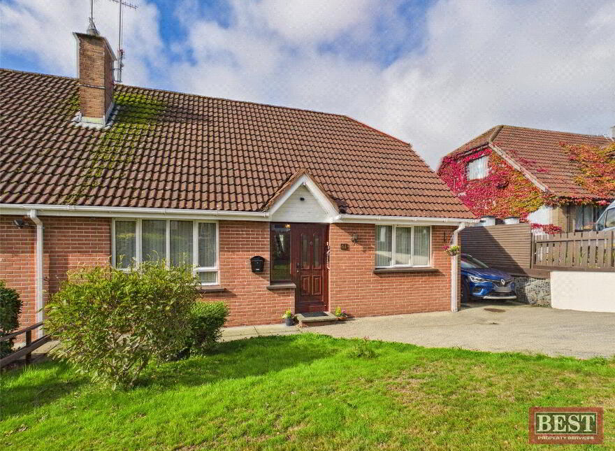 61 Carrickree, Warrenpoint, Newry, BT34 3FA