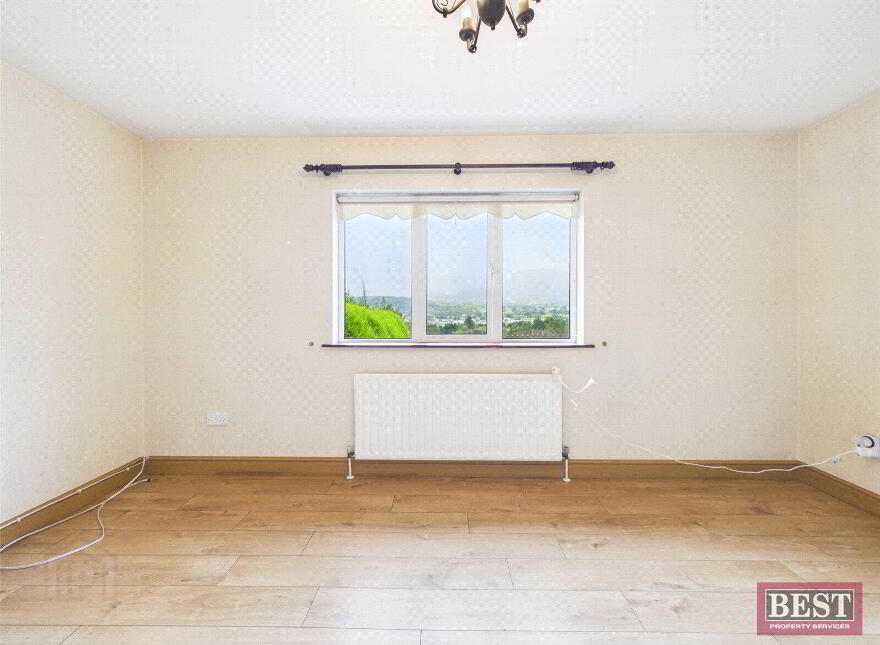 61 Carrickree, Warrenpoint, Newry, BT34 3FA