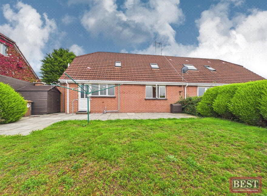 61 Carrickree, Warrenpoint, Newry, BT34 3FA