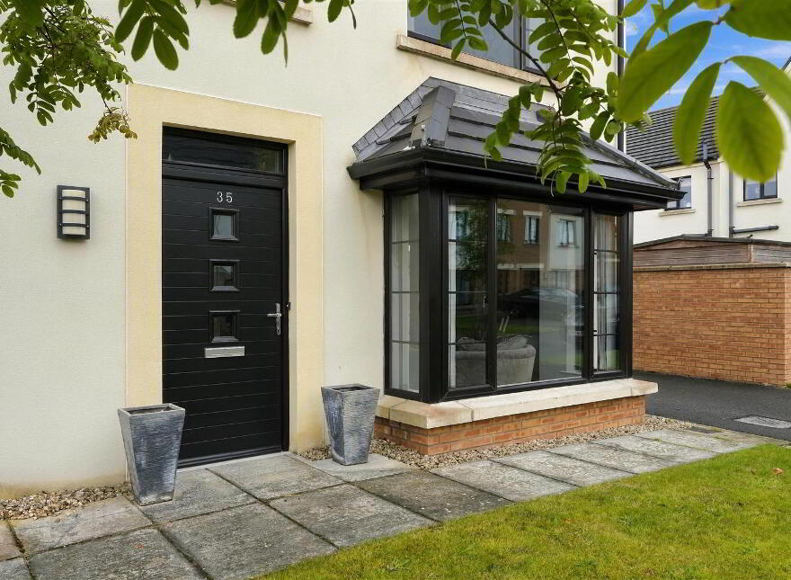 35 Ferrard Meadow, Antrim, BT41 4RU