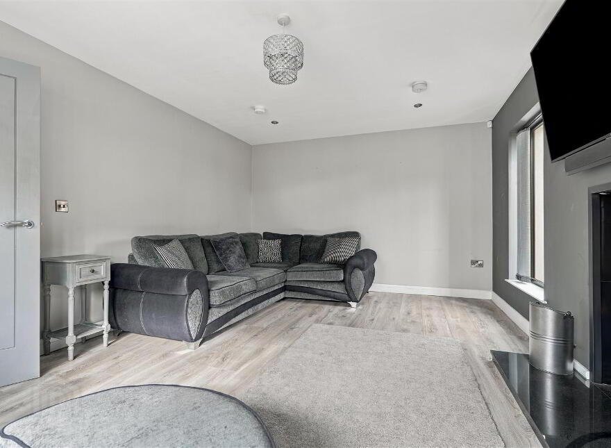 35 Ferrard Meadow, Antrim, BT41 4RU
