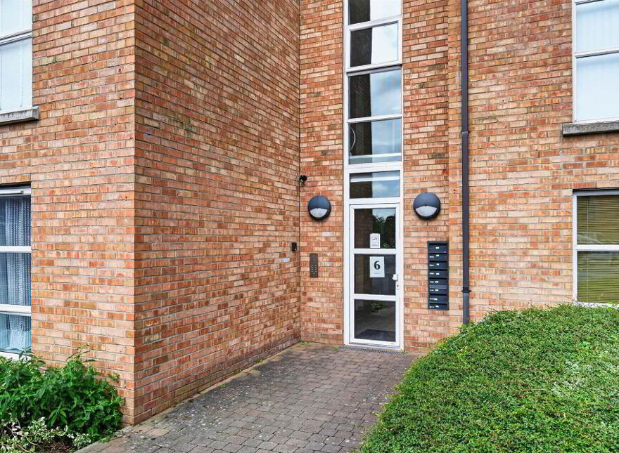 5, 6, Lewis Mews, Belfast, BT4 1FY