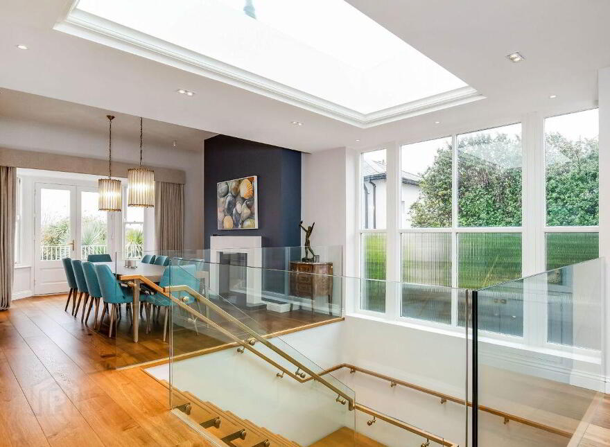 Saint Kilda, Sandycove Avenue East, Sandycove, A96D720