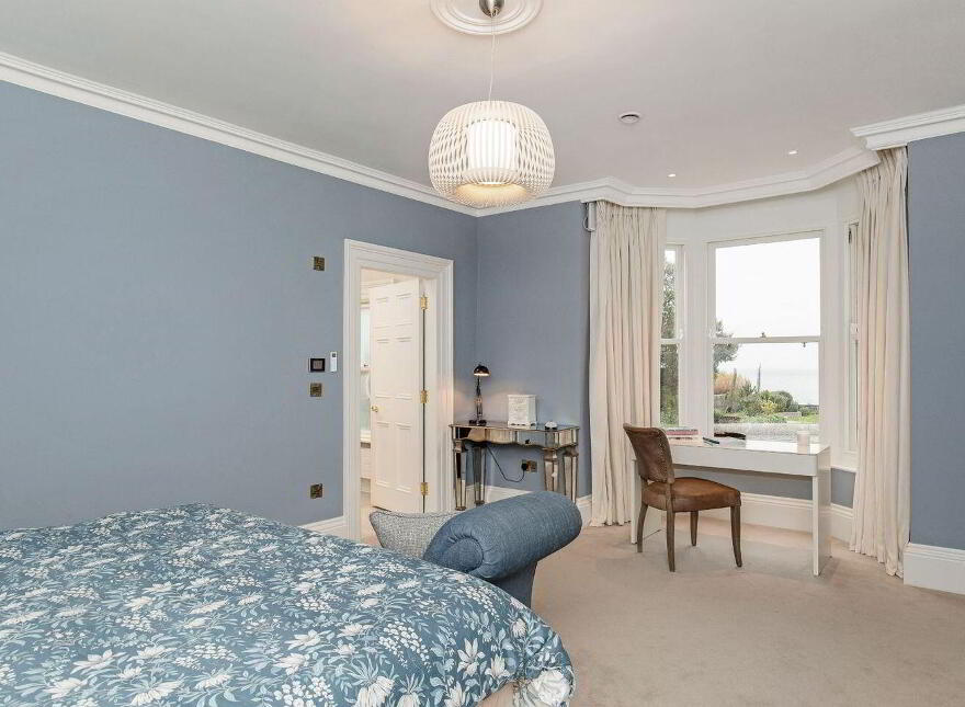 Saint Kilda, Sandycove Avenue East, Sandycove, A96D720