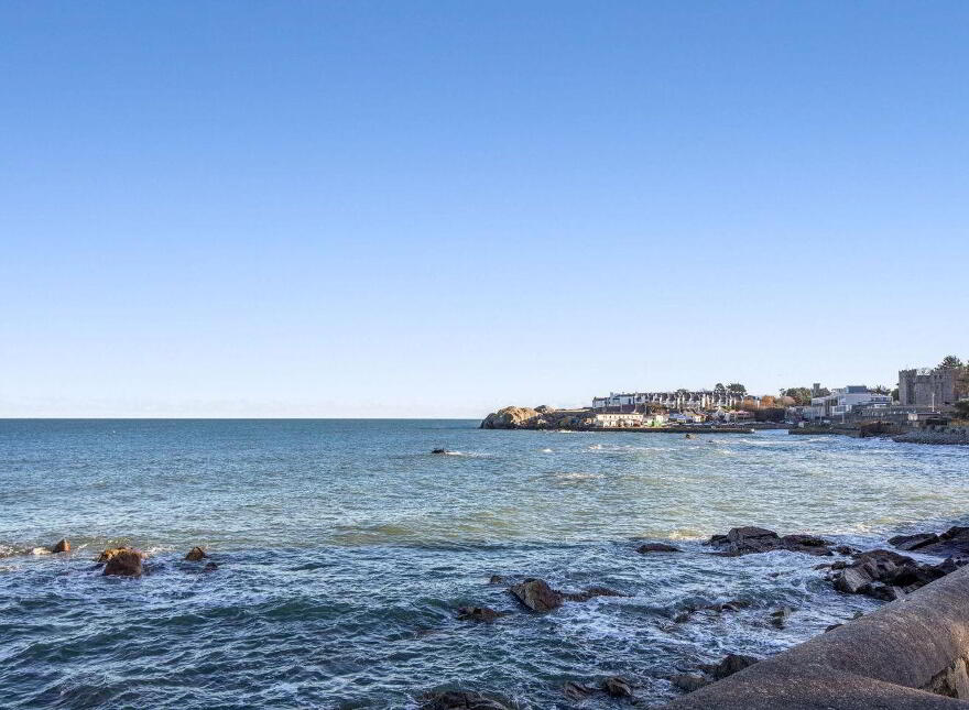 Saint Kilda, Sandycove Avenue East, Sandycove, A96D720