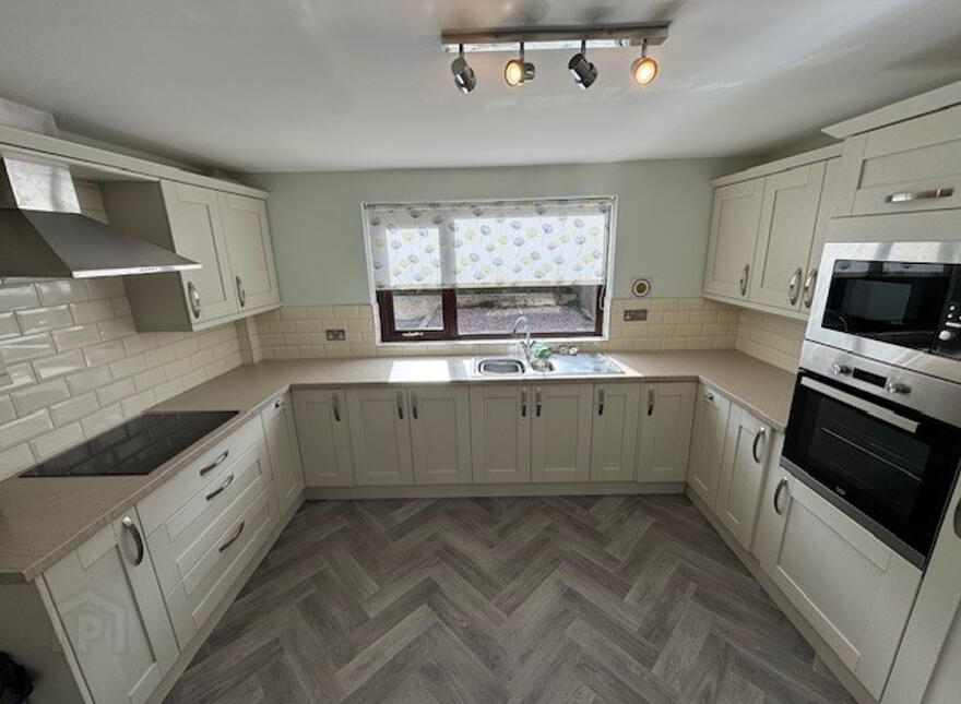 9 Windsor Park, Whitehead, BT38 9SQ