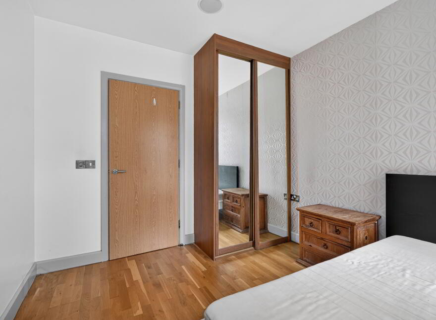 12 The Hull Building, Belfast, BT7 3NE