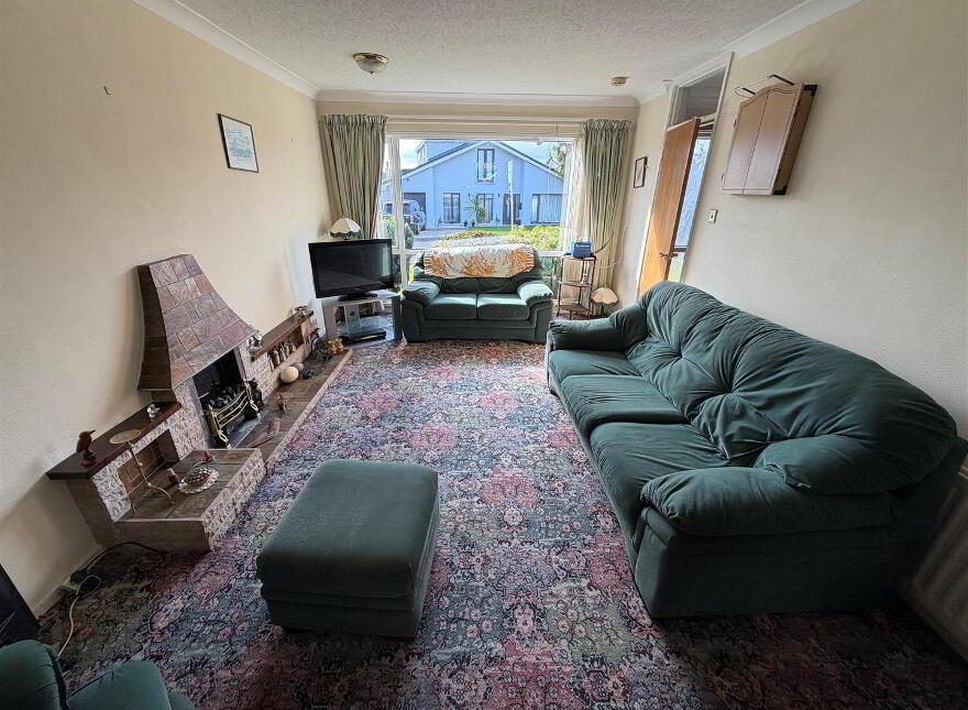 14 Brandon Grove, Bangor, BT19 7SN