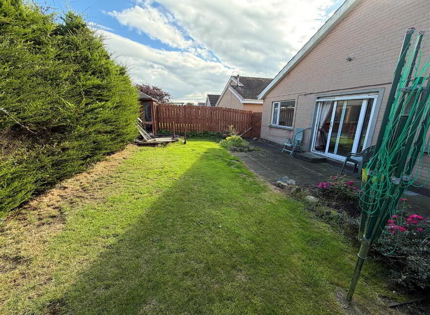 14 Brandon Grove, Bangor, BT19 7SN