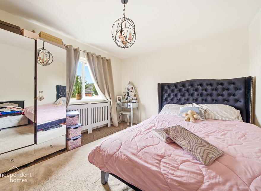15 Walnut Road, Larne, BT40 2WE