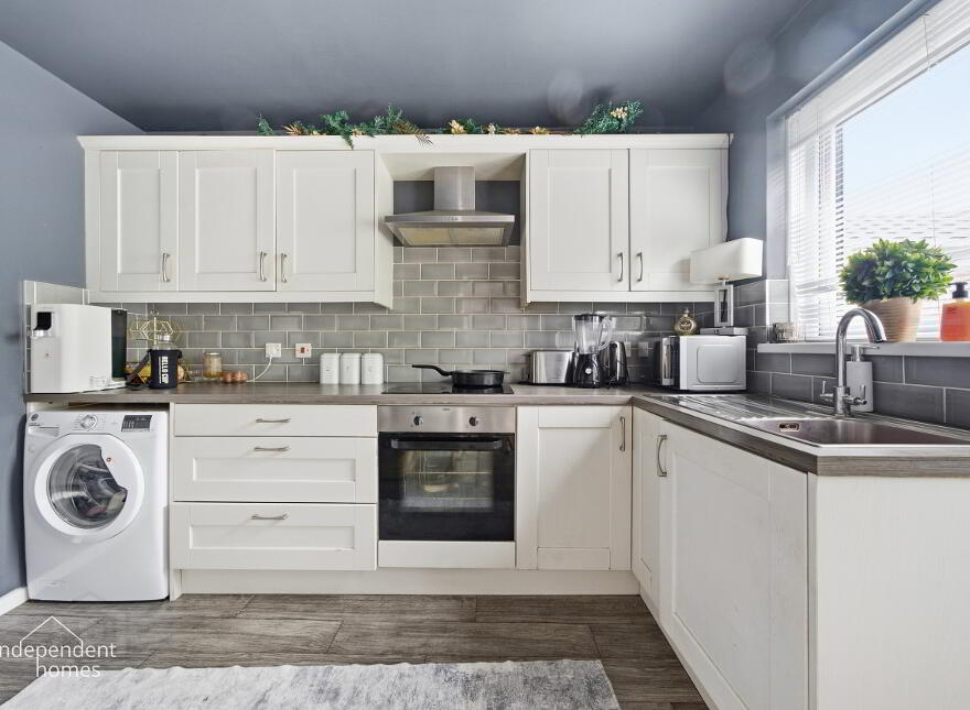 15 Walnut Road, Larne, BT40 2WE