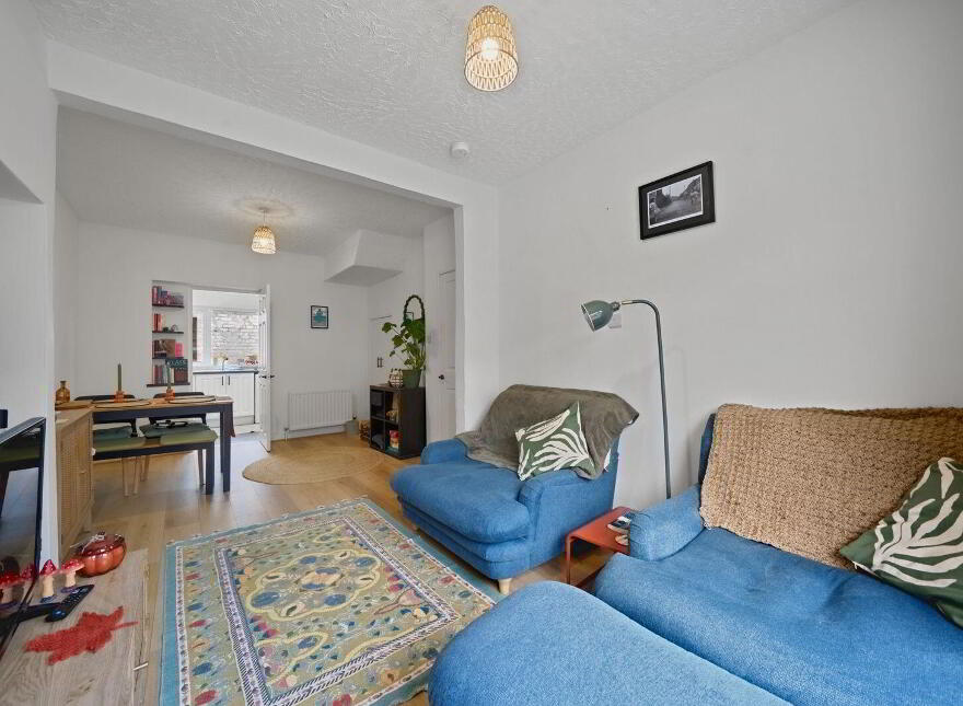 142 Greenville Road, Belfast, BT5 5JY