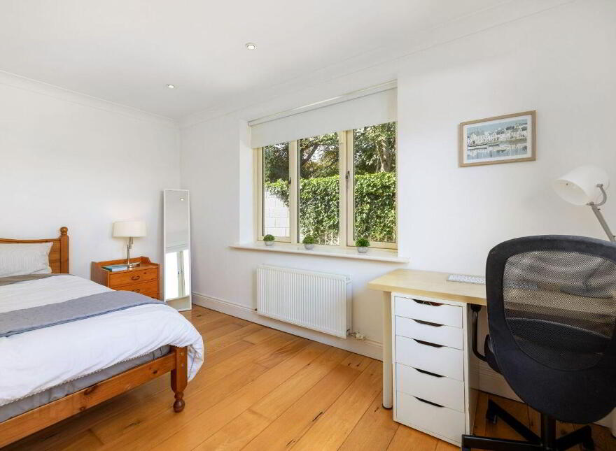 5 The Thicket, Hainault Road, Foxrock, Foxrock, D18V9R0