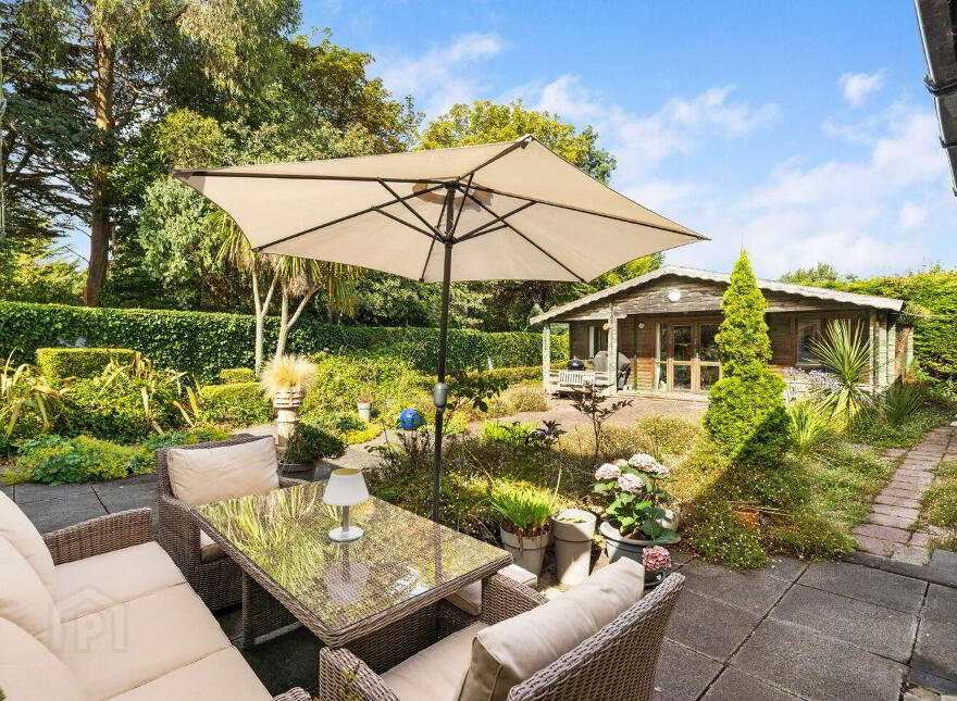 5 The Thicket, Hainault Road, Foxrock, Foxrock, D18V9R0