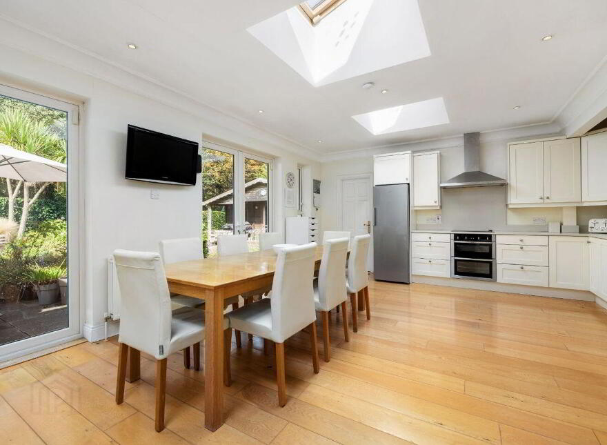 5 The Thicket, Hainault Road, Foxrock, Foxrock, D18V9R0