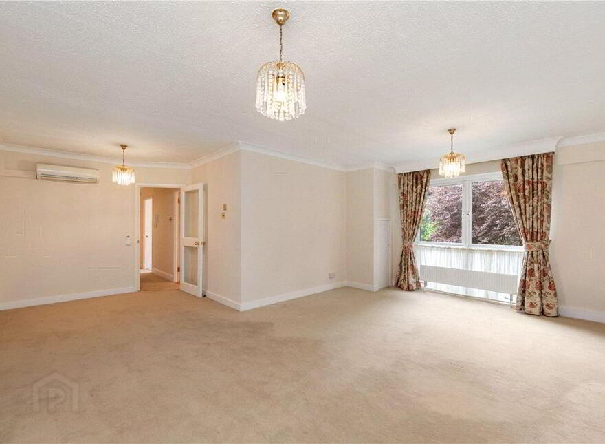 15 Merrion Court, Ailesbury Road, Ballsbridge, Ballsbridge, D04P9W8
