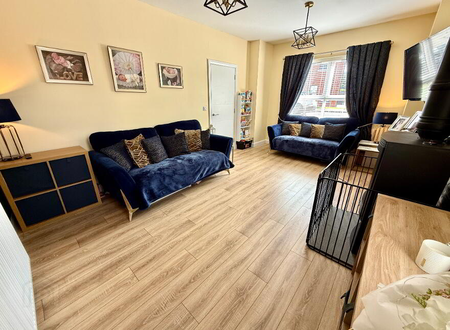 3 Stoney Manor, Waterside, L'Derry, BT47 2UF