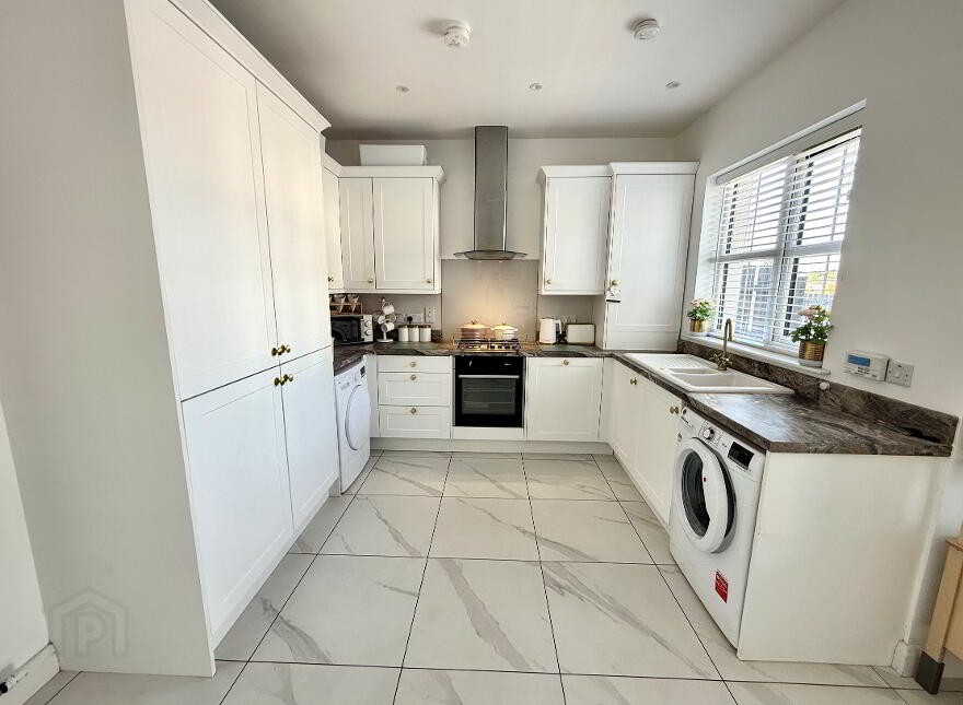 3 Stoney Manor, Waterside, L'Derry, BT47 2UF