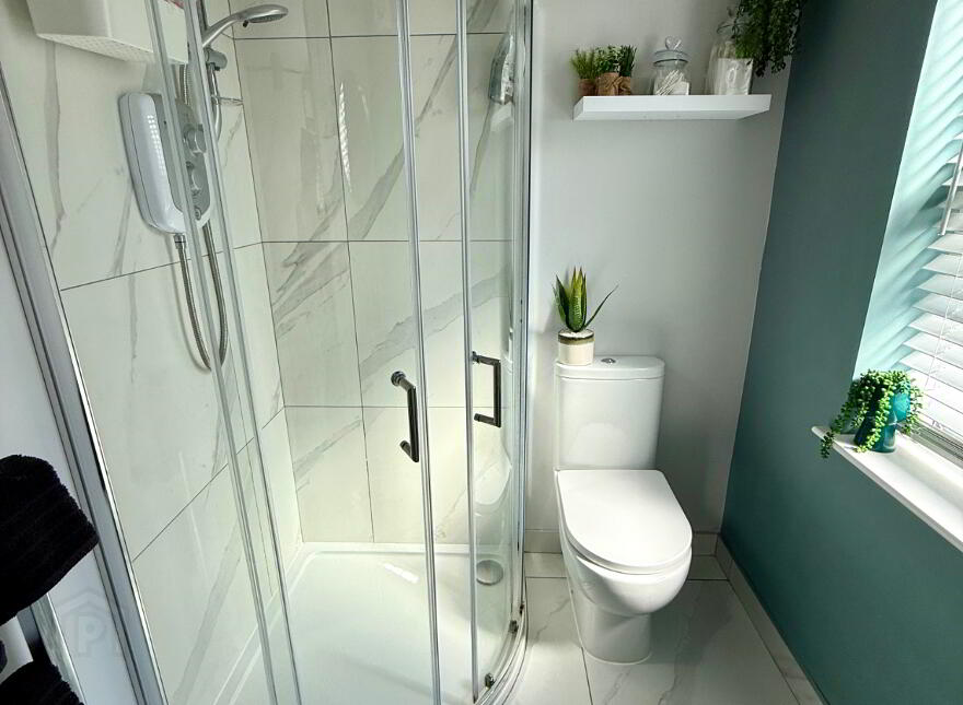 3 Stoney Manor, Waterside, L'Derry, BT47 2UF