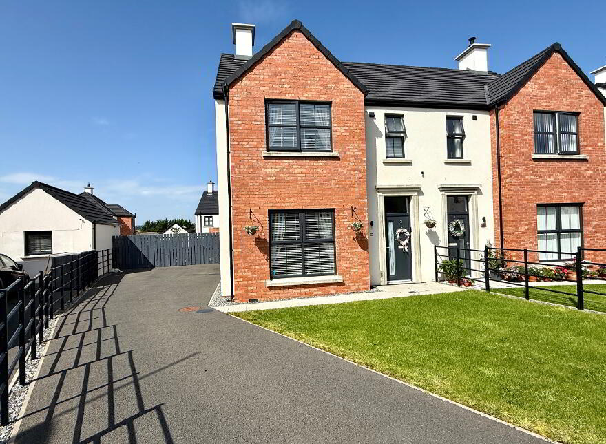3 Stoney Manor, Waterside, L'Derry, BT47 2UF